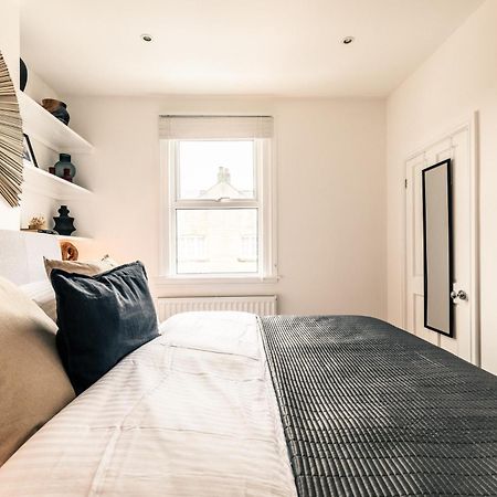 The Broadway Bath - 2 Bedrooms With Parking, Central 바스 외부 사진
