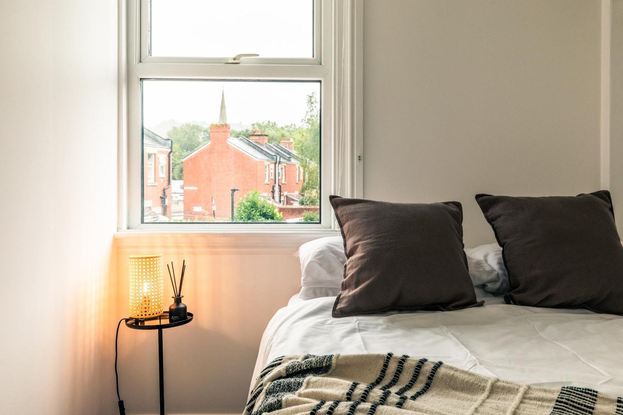 The Broadway Bath - 2 Bedrooms With Parking, Central 바스 외부 사진